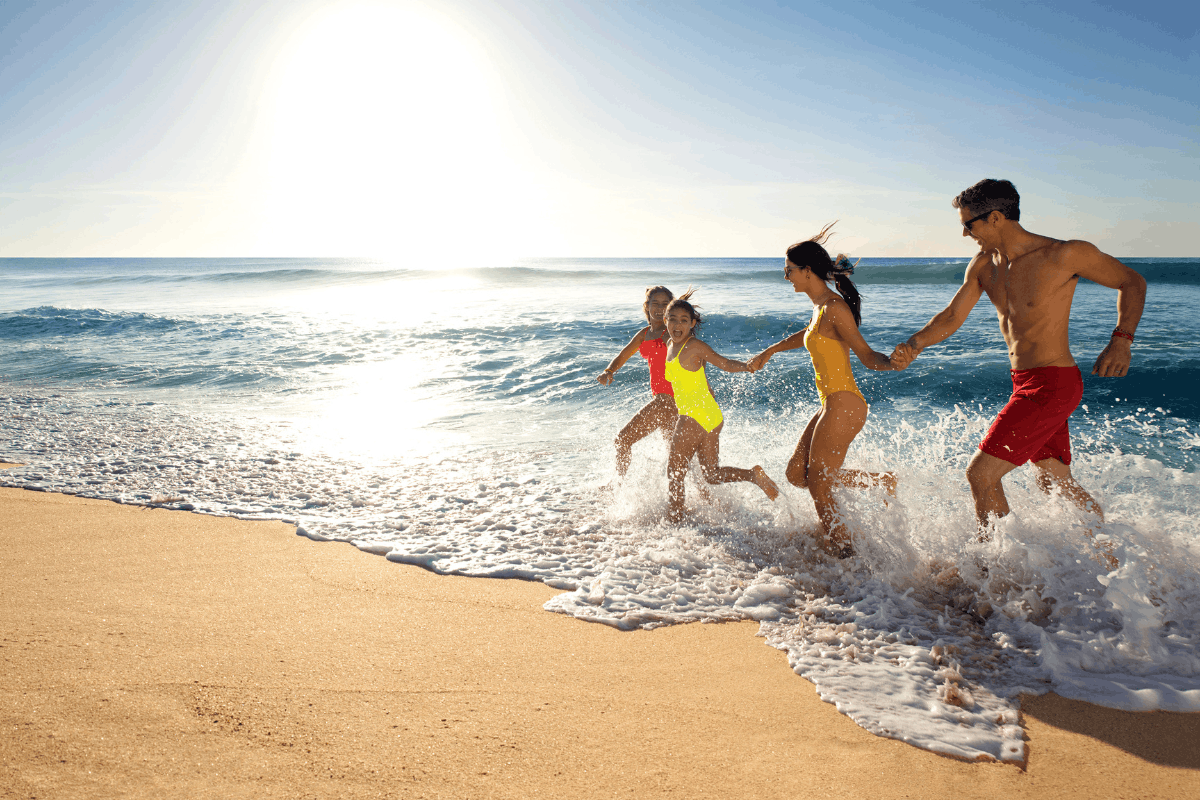 Vacaciones familiares en la playa de Krystal Grand Nuevo Vallarta.